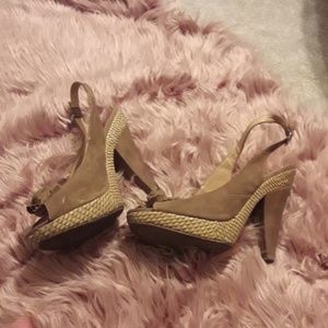 Bucco Camel Slingback Heels Size 8